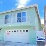 Venice Beach Bnb Rooms - Near Santa Monica